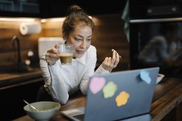 Turning a new skill into income without quitting your job